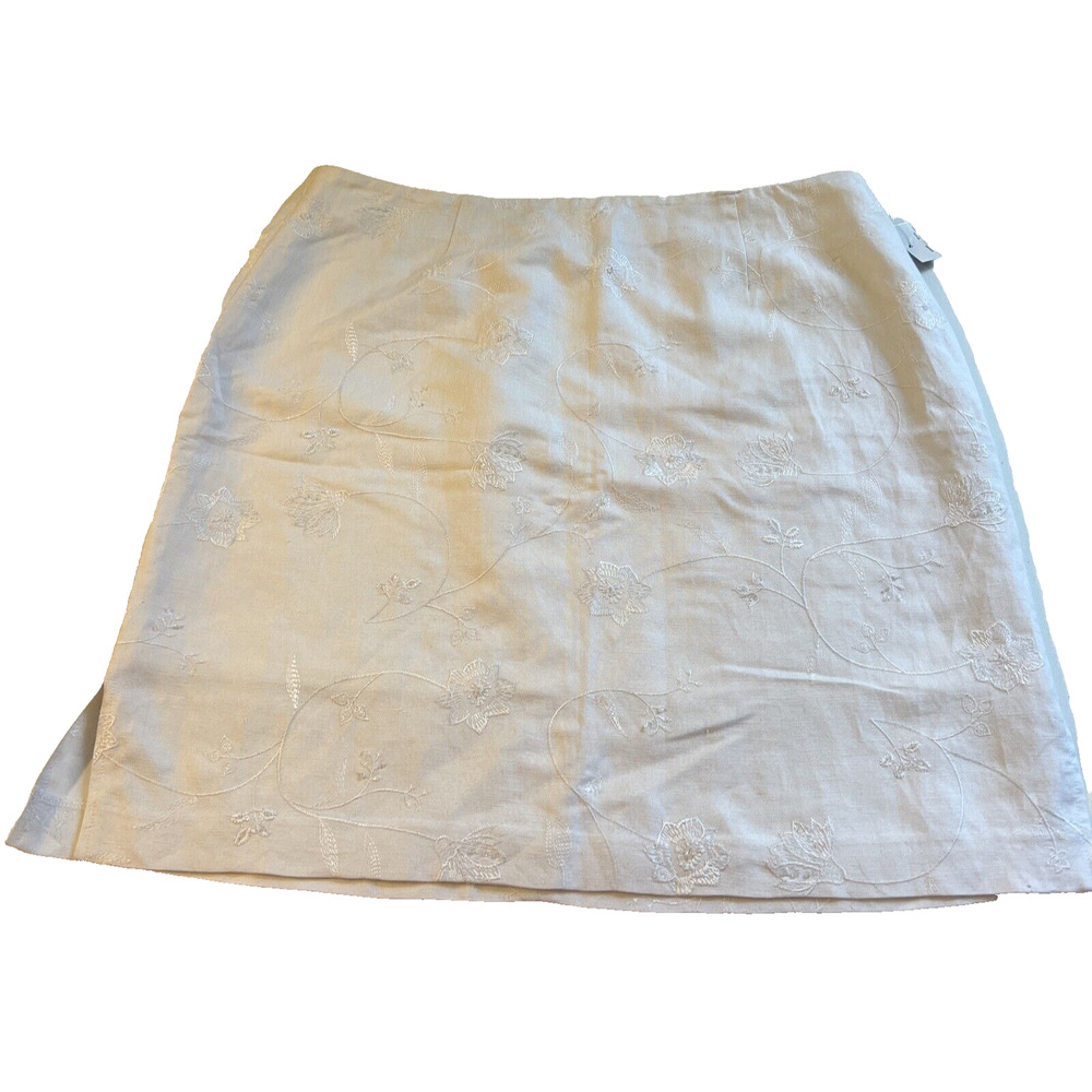 Versailles Linen Blend White Embroideroy Beaded Lined Skirt